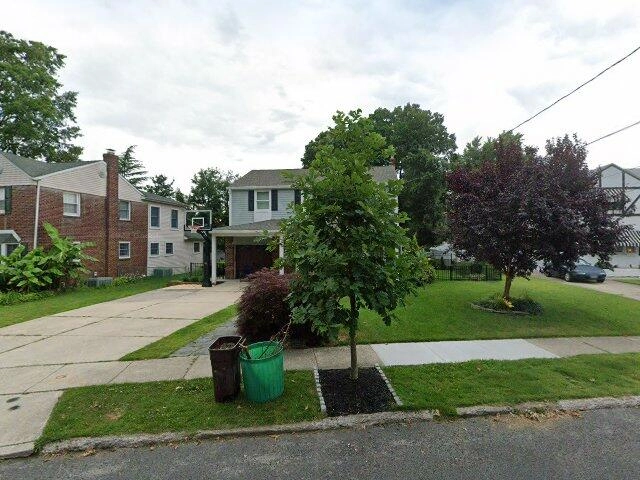 House image located at Pontiac, MI 48341