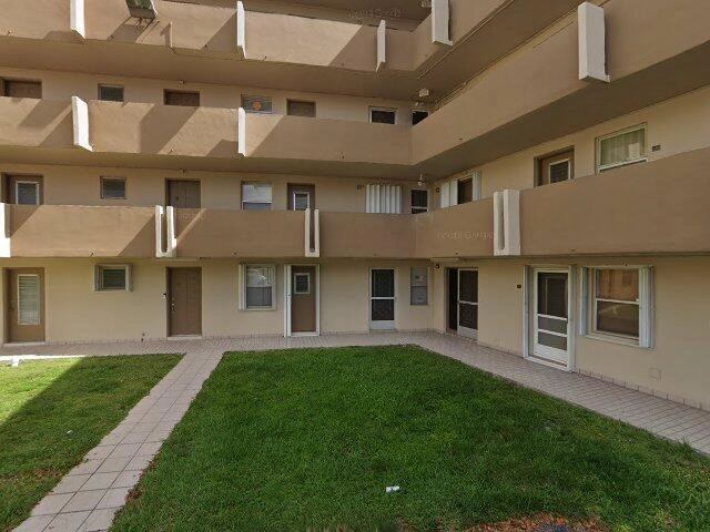 House image located at Miami, FL 33179