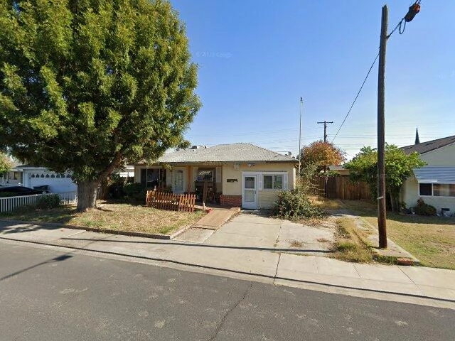 House image located at Manteca, CA 95337