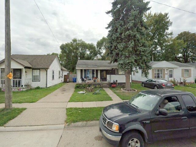 House image located at Warren, MI 48089