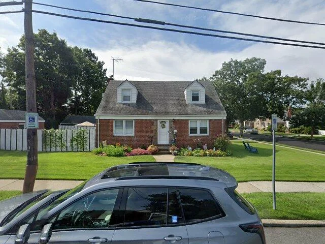 House image located at Franklin Square, NY 11010