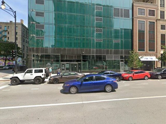 House image located at Chicago, IL 60605