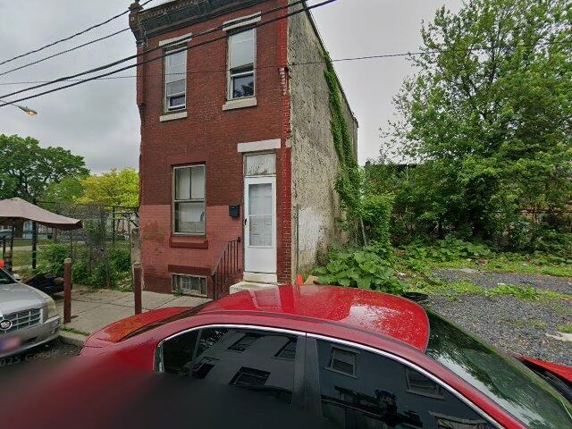 House image located at Philadelphia, PA 19140