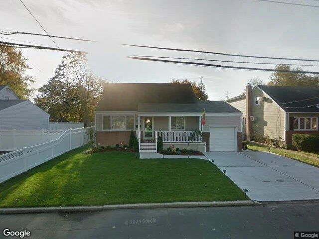 House image located at Lindenhurst, NY 11757
