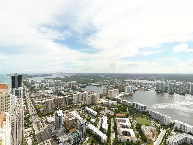 House image located at North Miami Beach, FL 33160