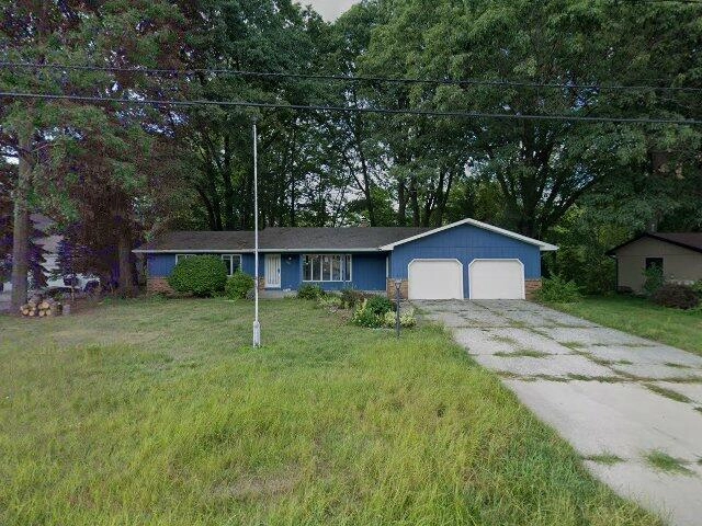 House image located at Holland, MI 49424