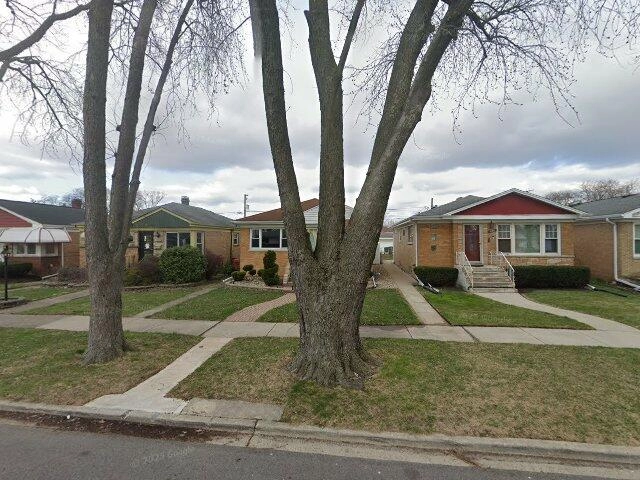 House image located at Bellwood, IL 60104