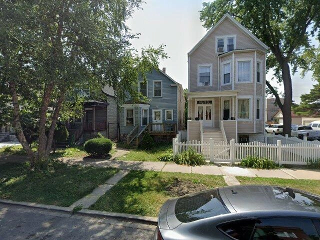 House image located at Chicago, IL 60641