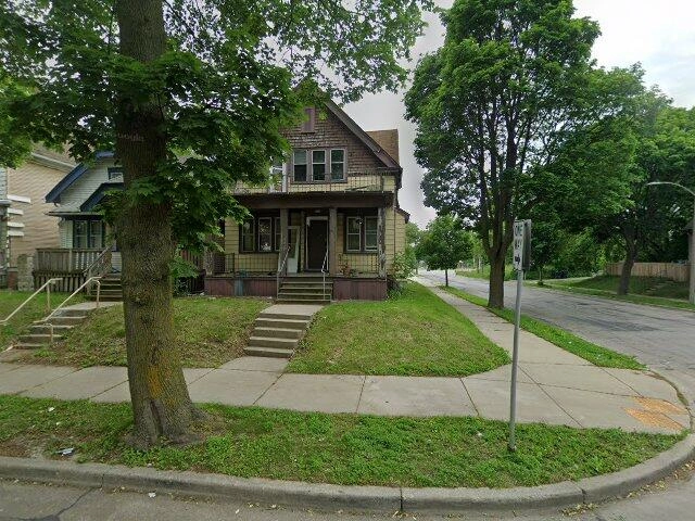 House image located at Milwaukee, WI 53206