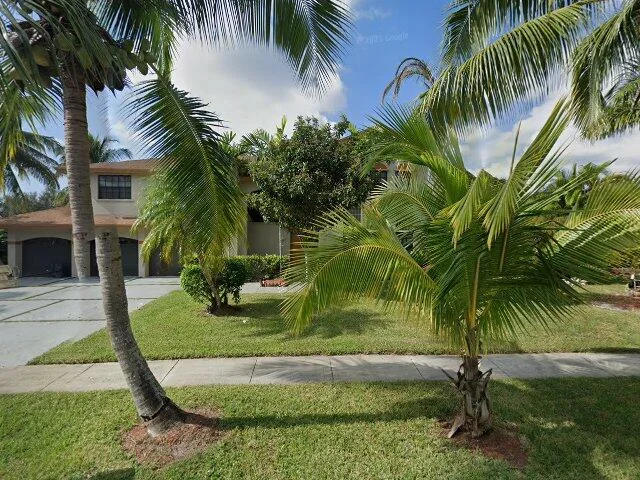House image located at Hollywood, FL 33029