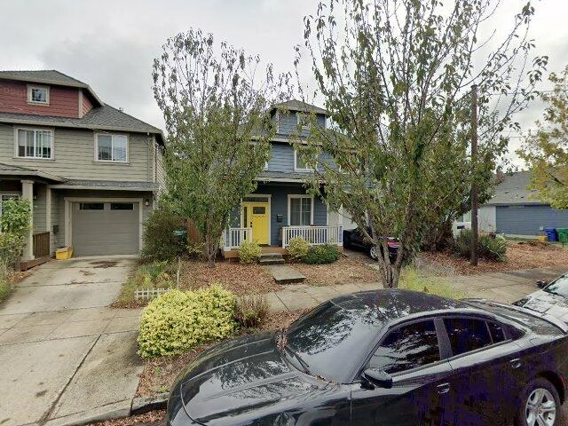 House image located at Portland, OR 97206