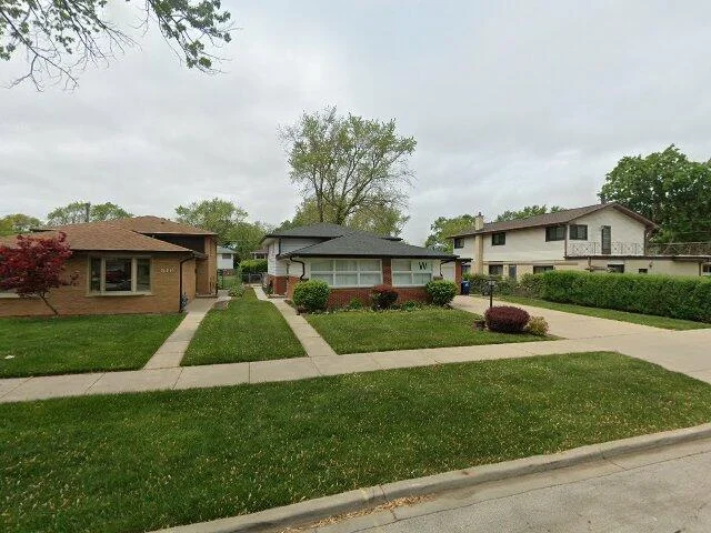 House image located at Des Plaines, IL 60016