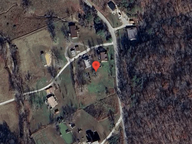 House image located at Irvine, KY 40336