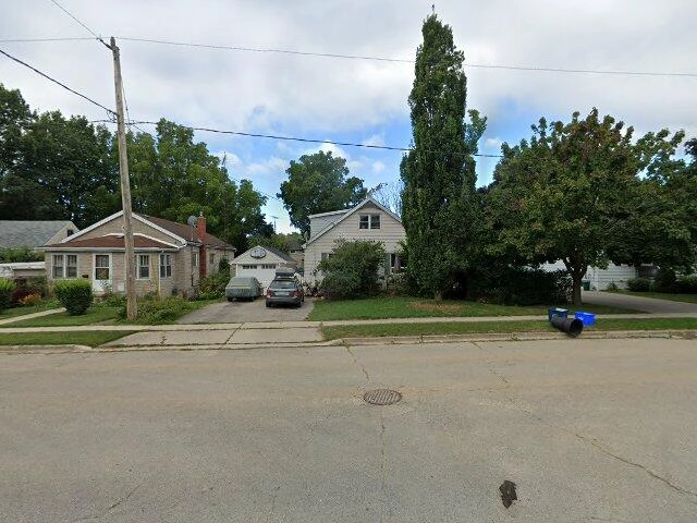 House image located at Cromwell, CT 06416