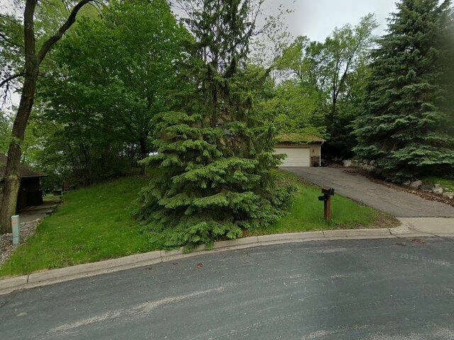 House image located at Burnsville, MN 55337