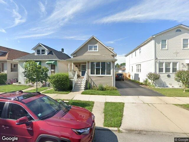 House image located at Chicago, IL 60634