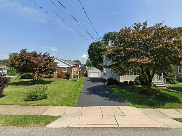 House image located at Fort Wayne, IN 46803