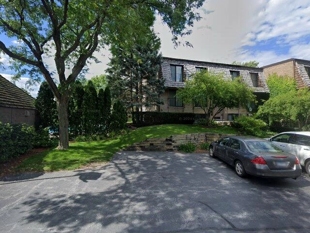 House image located at Winnetka, IL 60093