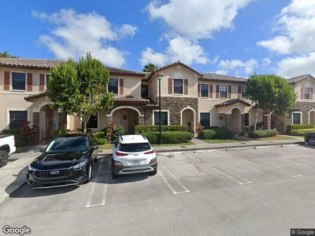 House image located at Miami, FL 33196