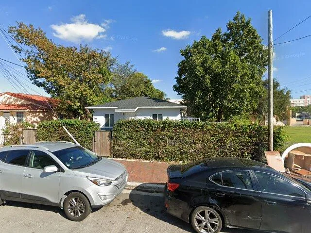 House image located at Miami, FL 33135