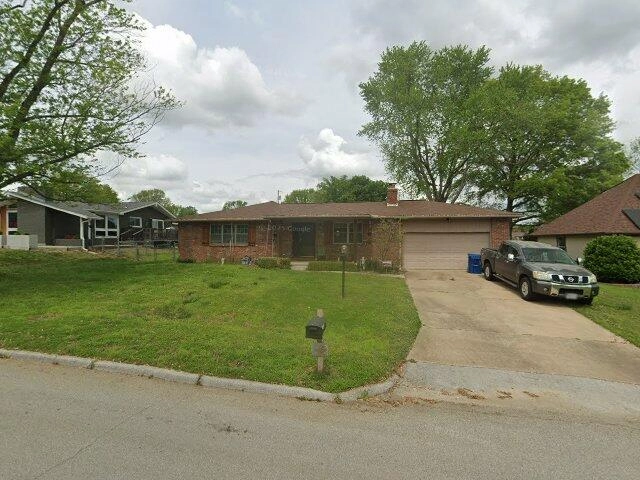 House image located at Indianapolis, IN 46218