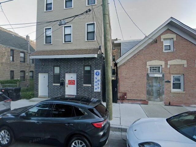 House image located at Chicago, IL 60616