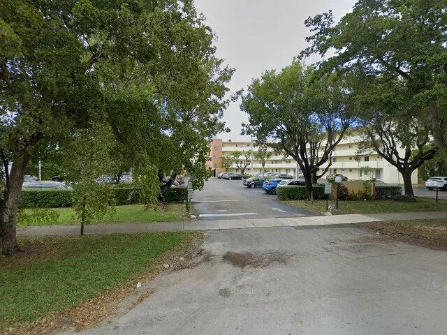 House image located at Miami, FL 33179