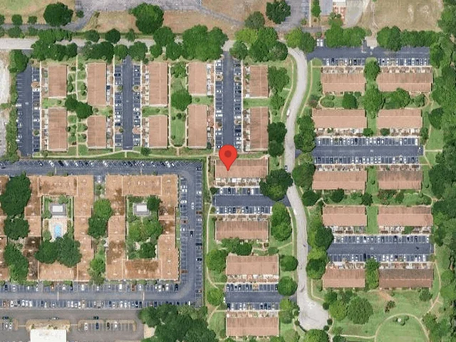 House image located at Tampa, FL 33611