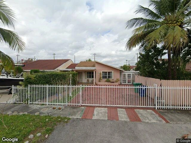 House image located at Miami, FL 33174
