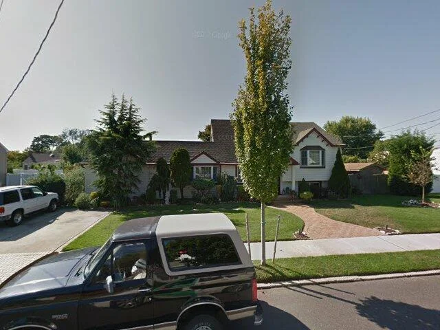 House image located at West Islip, NY 11795