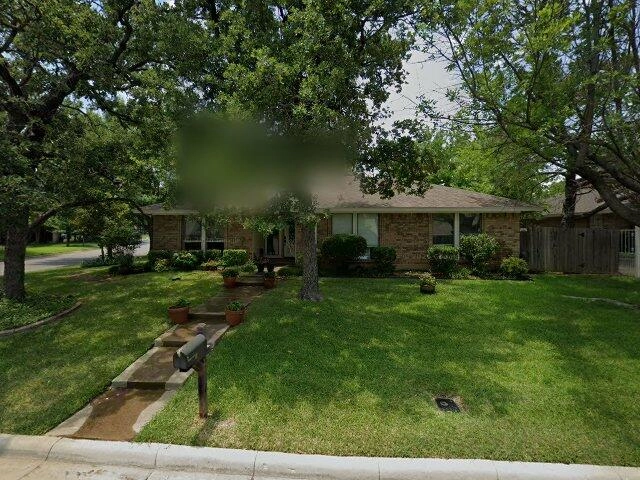 House image located at Arlington, TX 76017
