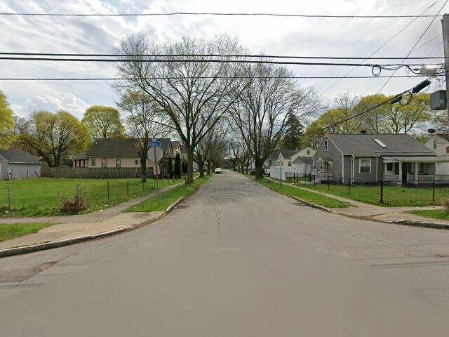 House image located at Detroit, MI 48206