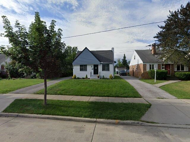 House image located at Cleveland, OH 44121