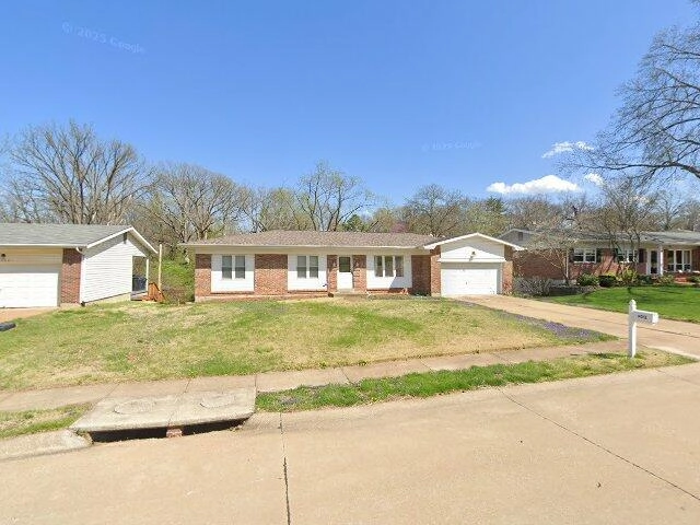 House image located at Saint Louis, MO 63126