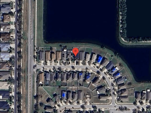 House image located at Ruskin, FL 33570