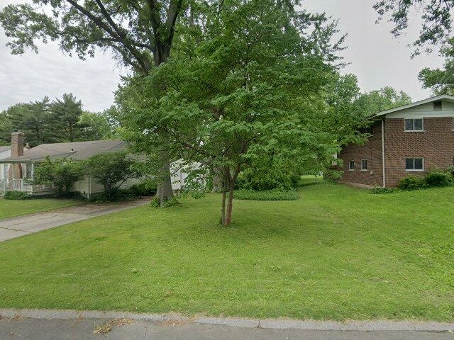 House image located at Florissant, MO 63033