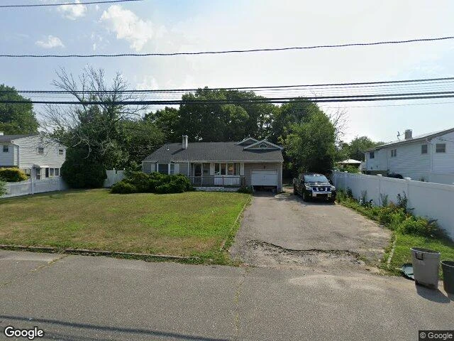 House image located at Medford, NY 11763