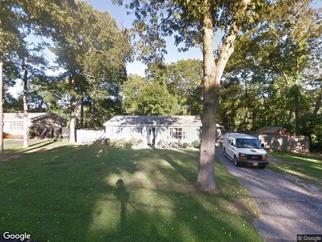 House image located at Moriches, NY 11955