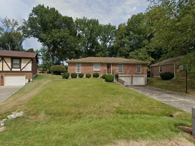 House image located at Louisville, KY 40214