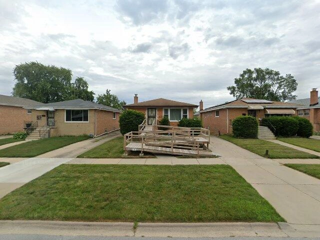 House image located at Calumet City, IL 60409
