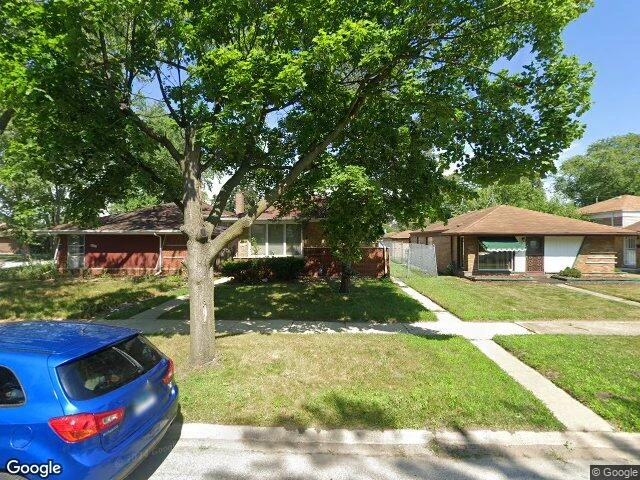 House image located at Dolton, IL 60419