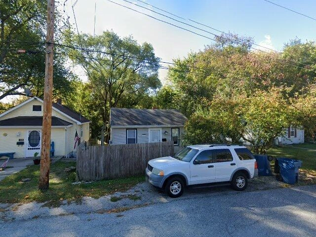 House image located at Alton, IL 62002