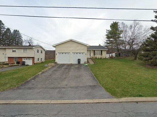 House image located at Linden, NJ 07036