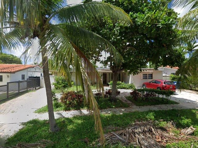 House image located at Miami, FL 33179