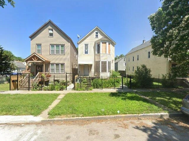 House image located at Chicago, IL 60617