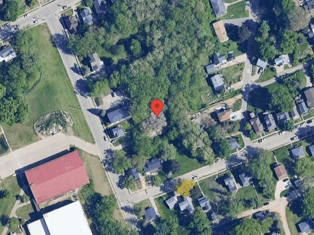 House image located at Dubuque, IA 52001