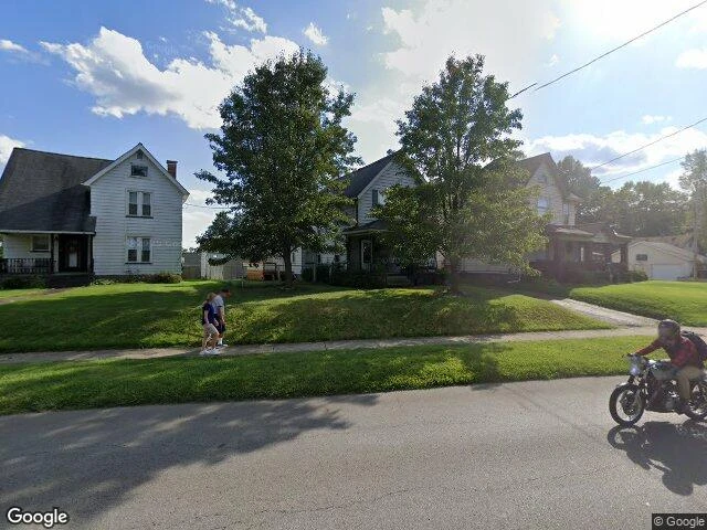 House image located at Niles, OH 44446