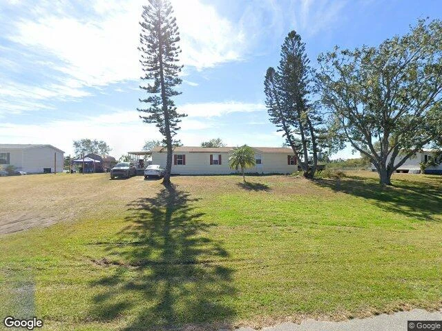 House image located at Ruskin, FL 33570