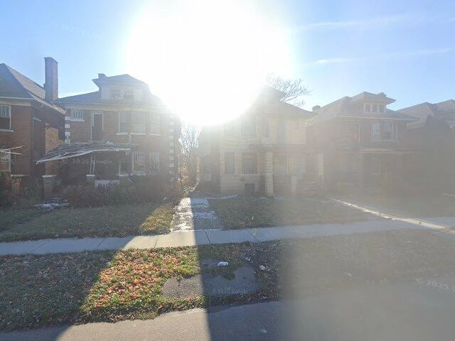 House image located at Detroit, MI 48204