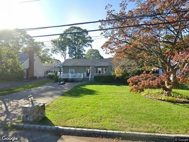 House image located at West Islip, NY 11795